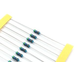 4.7k Ohm 0.5W Metal Film Resistor (Pack of 50)