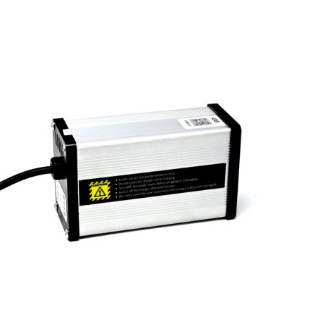 Pro-Range Battery Charger 6S Li-Ion - 25.2V 5A with XT60 Male